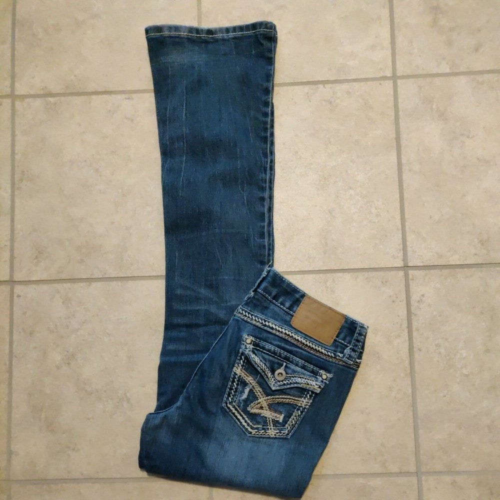 Amethyst womens 5 denim jeans distressed med wash zip low-rise flare embroidered